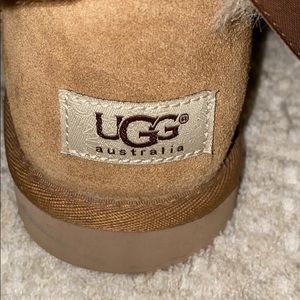 Ugg Bailey boots size 4 mint condition